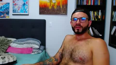 Snapshot of akiles_r chatting on 9, 1, 2025 akiles online show from 9, 1, 2025