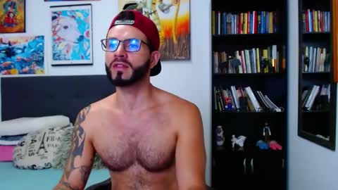 Snapshot of akiles_r chatting on 3, 2, 2025 akiles online show from 3, 2, 2025