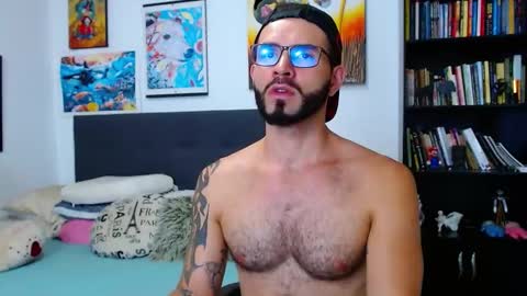 Snapshot of akiles_r chatting on 6, 2, 2025 akiles online show from 6, 2, 2025