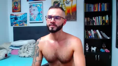 Snapshot of akiles_r chatting on 6, 2, 2025 akiles online show from 6, 2, 2025