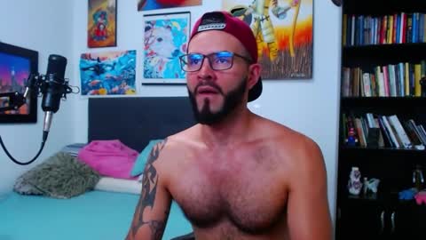 Snapshot of akiles_r chatting on 3, 3, 2025 akiles online show from 3, 3, 2025