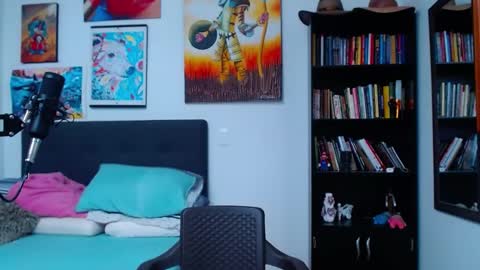 Snapshot of akiles_r chatting on 4, 3, 2025 akiles online show from 4, 3, 2025