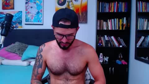 Snapshot of akiles_r chatting on 5, 3, 2025 akiles online show from 5, 3, 2025