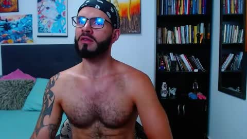 Snapshot of akiles_r chatting on 7, 3, 2025 akiles online show from 7, 3, 2025