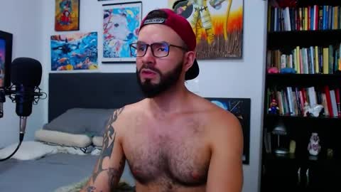 Snapshot of akiles_r chatting on 10, 10, 2025 akiles online show from 10, 10, 2025