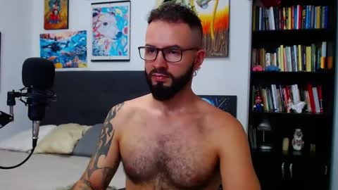 Snapshot of akiles_r chatting on 16, 10, 2025 akiles online show from 16, 10, 2025