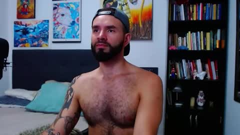 Snapshot of akiles_r chatting on 27, 10, 2025 akiles online show from 27, 10, 2025