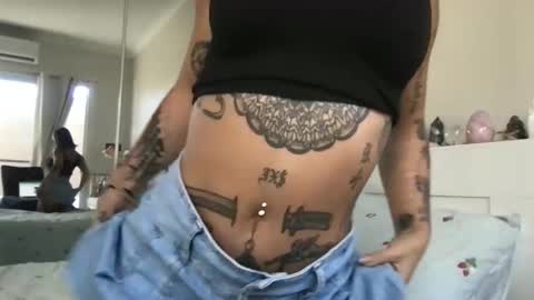 Snapshot of akirazayy chatting on 8, 1, 2026 Akira Zay online show from 8, 1, 2026