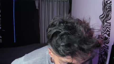 Ander uwu online show from 4, 6, 2026