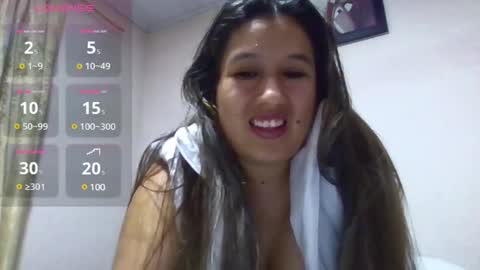 Snapshot of alahia_fox chatting on 11, 2, 2025 alahia online show from 11, 2, 2025