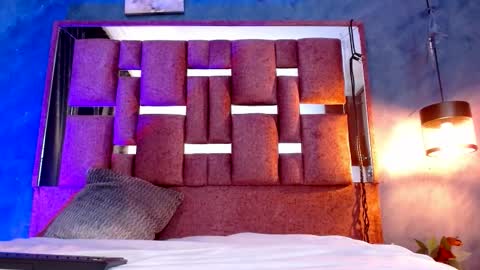 Snapshot of alahiia_lee chatting on 4, 3, 2026 ALahiia Lee online show from 4, 3, 2026