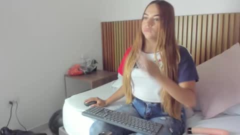 A L A I A online show from 17, 3, 2026