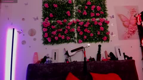 Alaia online show from 13, 9, 2025