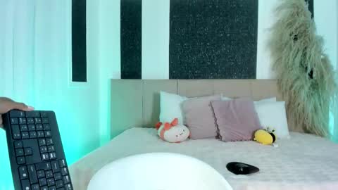 Alaia online show from 9, 2, 2026