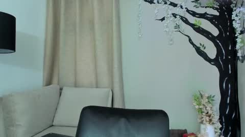     online show from 1, 10, 2025