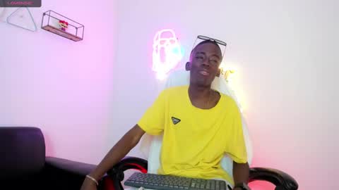 Snapshot of alan_blacke chatting on 30, 10, 2025 alan_blacke online show from 30, 10, 2025