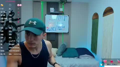 Alan  Kevin can we reach 100 thumbs up please guys  online show from 20, 7, 2026