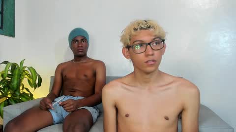 Snapshot of alan_scot chatting on 10, 12, 2024 Alan and Criss - WE JUST FRIENDS WITH BENEFITS BOTH VERS online show from 10, 12, 2024