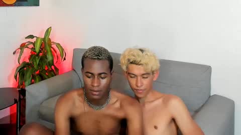 Snapshot of alan_scot chatting on 24, 12, 2024 Alan and Criss - WE JUST FRIENDS WITH BENEFITS BOTH VERS online show from 24, 12, 2024