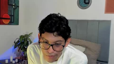 Snapshot of alan_scot chatting on 19, 10, 2025 Alan and Criss - WE JUST FRIENDS WITH BENEFITS BOTH VERS online show from 19, 10, 2025