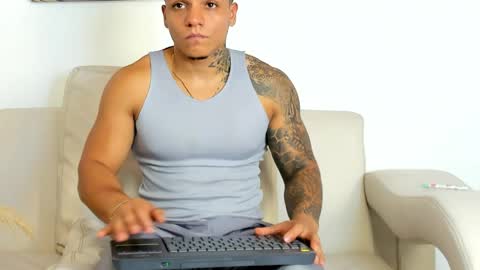 alan_vitori online show from 15, 4, 2026