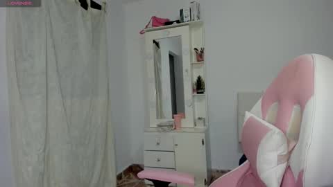 Snapshot of alana_ponse chatting on 9, 1, 2026 Alana. online show from 9, 1, 2026