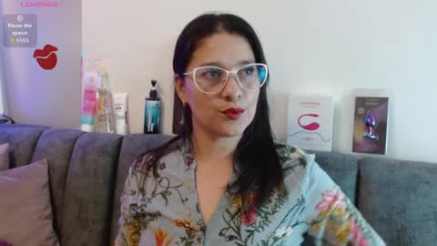 Snapshot of alana_steel_1 chatting on 6, 4, 2026 Alana online show from 6, 4, 2026