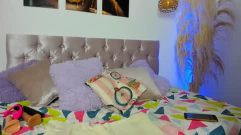 Snapshot of alana_vega69 chatting on 10, 6, 2026 alana_vega69 online show from 10, 6, 2026