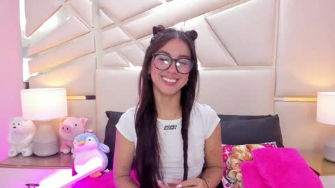 Snapshot of alanajones1 chatting on 6, 12, 2024 alana online show from 6, 12, 2024