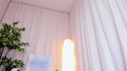 Snapshot of alanakimura_ chatting on 15, 2, 2025 Alana silvana online show from 15, 2, 2025