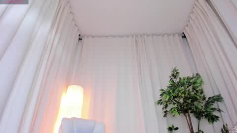 Snapshot of alanakimura_ chatting on 7, 3, 2025 Alana silvana online show from 7, 3, 2025