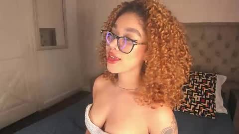 Snapshot of alanaxbrown chatting on 5, 3, 2026 Tell me Alana online show from 5, 3, 2026