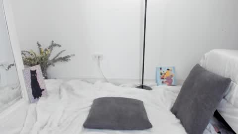 Alanna Cute Russell online show from 26, 2, 2025