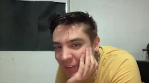 Snapshot of alber753713 chatting on 27, 6, 2026 alber753713 online show from 27, 6, 2026