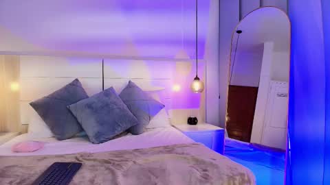 Alehia Cute online show from 6, 11, 2025