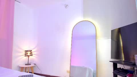 Alejandra Arango online show from 6, 8, 2026