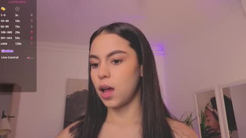 Alejandra online show from 13, 10, 2025