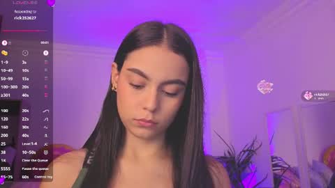 Alejandra online show from 9, 7, 2026