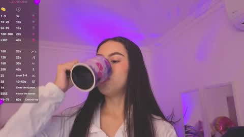 Alejandra online show from 25, 7, 2026