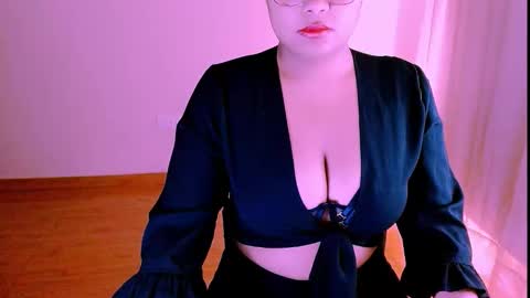 Alejandra  online show from 3, 10, 2025
