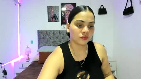 alejandra_evanss online show from 22, 6, 2026