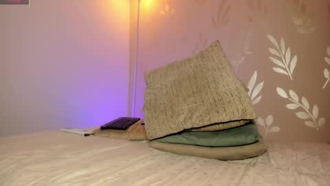 alejandra Independent model online show from 25, 2, 2026