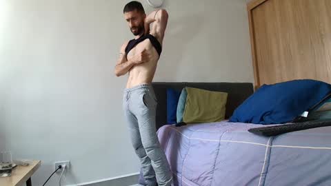 Alejandro Hernndez online show from 25, 1, 2025