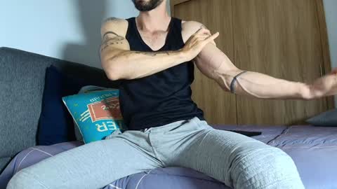 Alejandro Hernndez online show from 25, 1, 2025