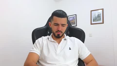 alejandroo_7 online show from 3, 3, 2025