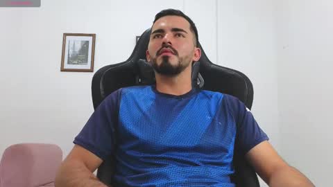 alejandroo_7 online show from 11, 11, 2025