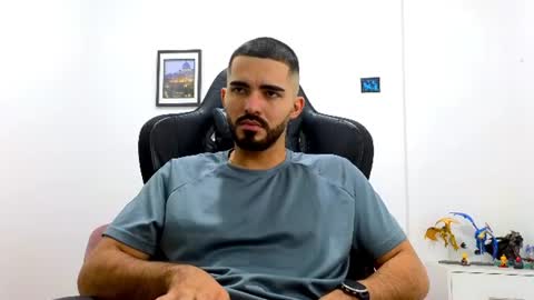 alejandroo_7 online show from 23, 7, 2026