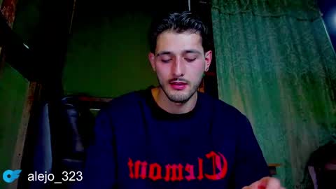 Snapshot of alejo_323__ chatting on 27, 5, 2026 alejo_323__ online show from 27, 5, 2026