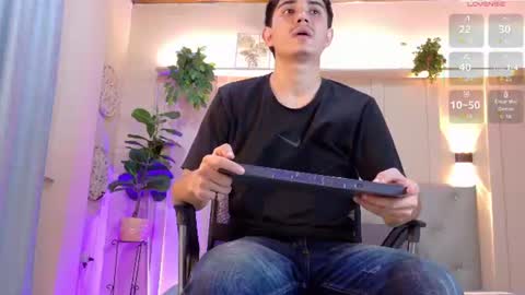 alejo_gray1 online show from 9, 7, 2026