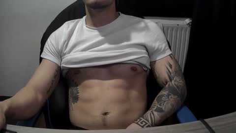 Snapshot of alejoduarte16 chatting on 4, 5, 2026 alejoduarte16 online show from 4, 5, 2026